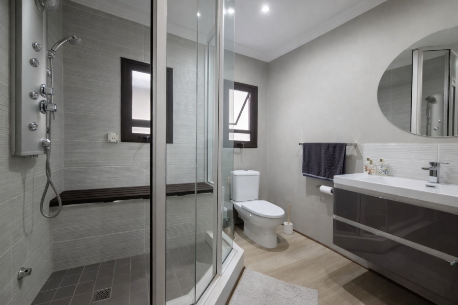 6 Bedroom Property for Sale in Cashan North West